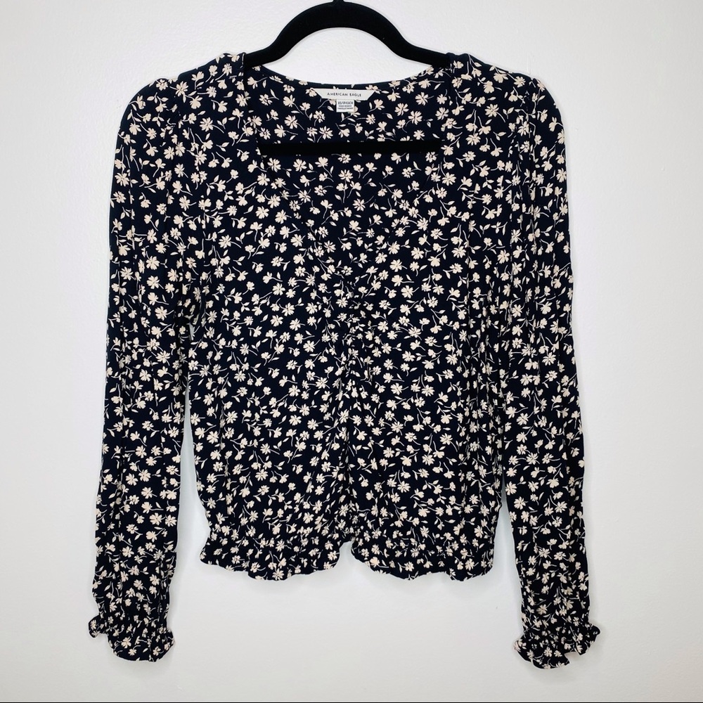 American Eagle | Navy + White Floral Long Sleeve Top